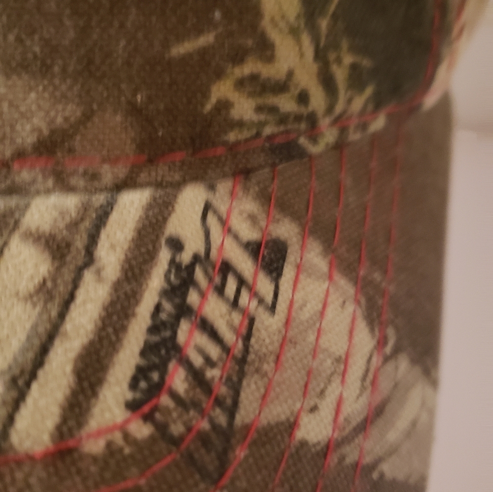 Woman's hat - Picture 4 of 4